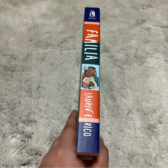 🌴Familia by Lauren E. Rico Paperback Book - Picture 2 of 4